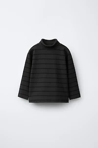 STRIPED TURTLENECK T-SHIRT