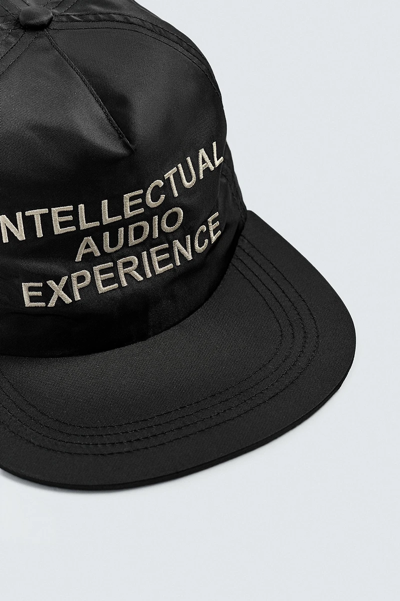 EMBROIDERED FLAT VISOR CAP