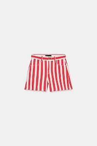 STRIPED MOM FIT SHORTS