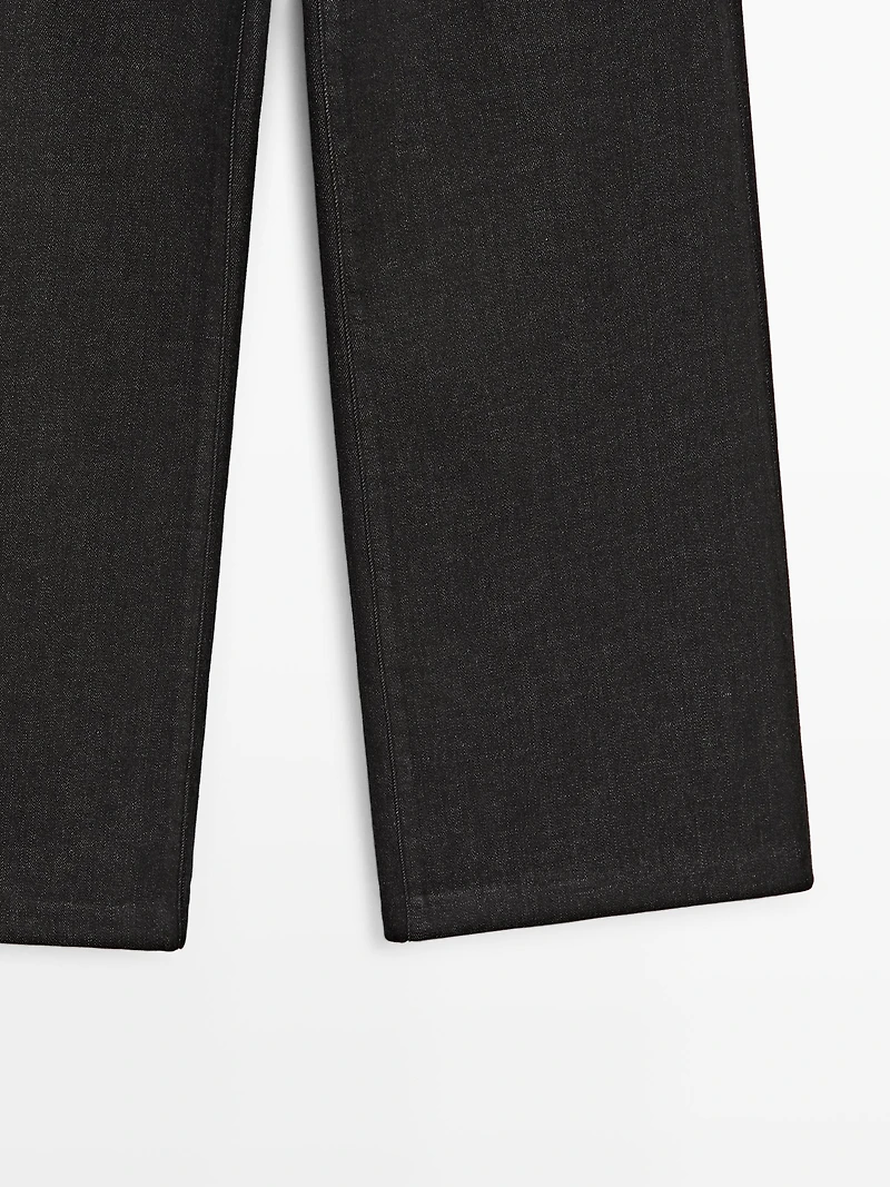 High-waist wide-leg jeans