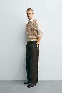 PLAID JACQUARD KNIT VEST