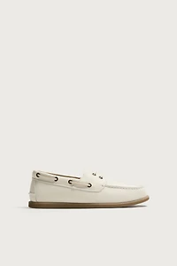 LEATHER BOAT SHOES