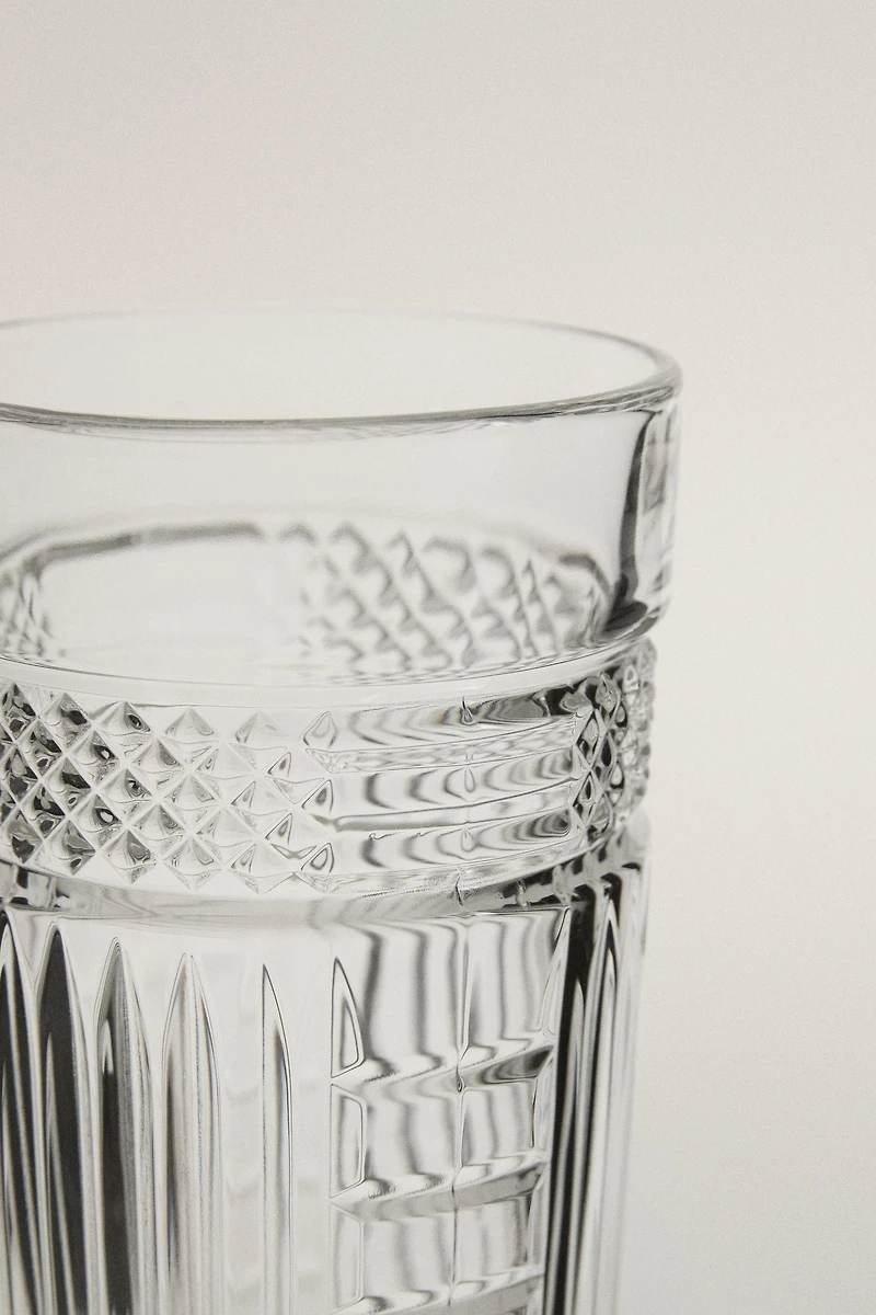 GLASS SOFT DRINK TUMBLER WITH RAISED DESIGN