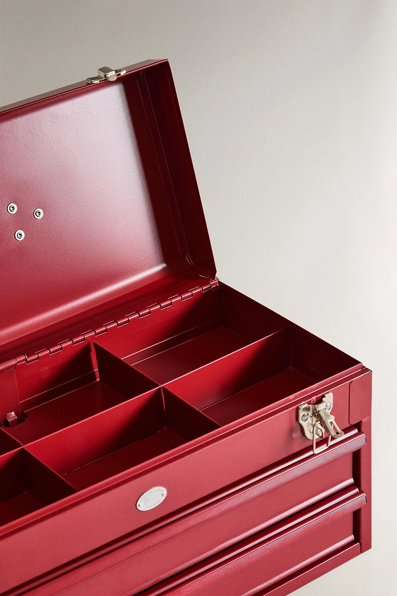 BOÎTE À OUTILS ACIER