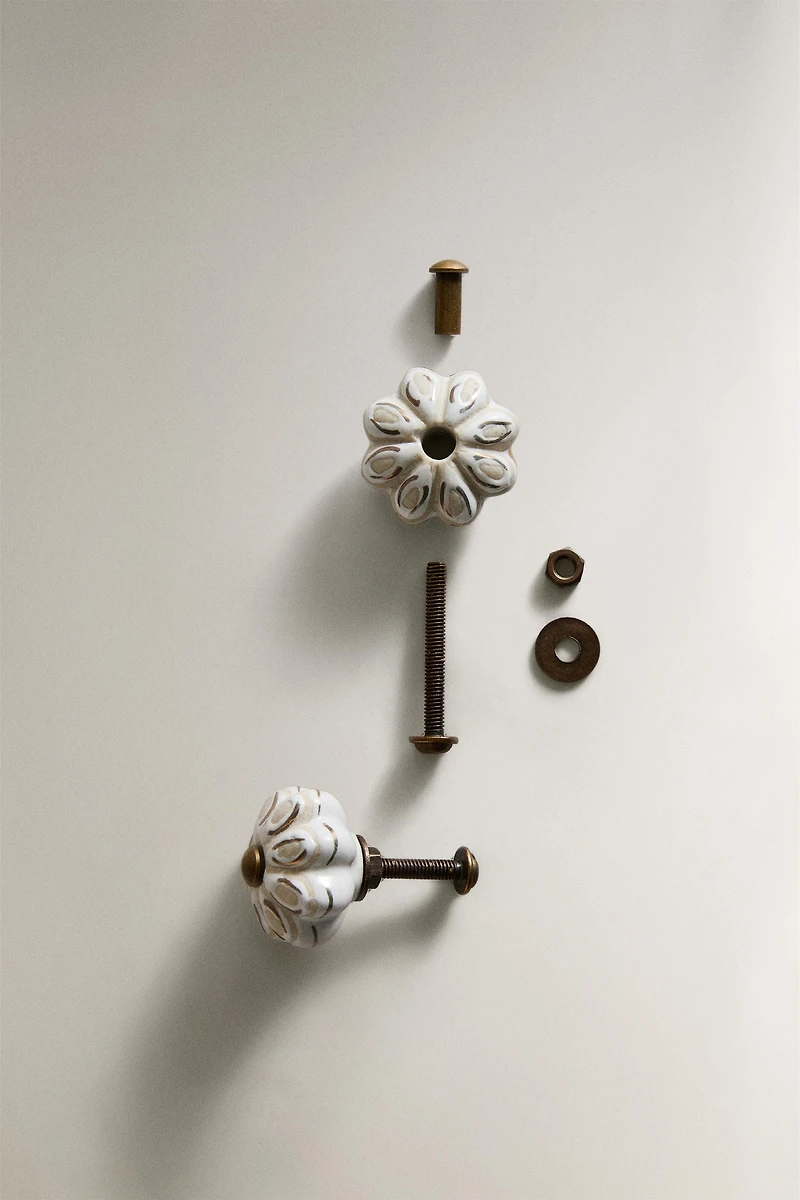 LOT DE BOUTONS MEUBLE CÉRAMIQUE FLEUR (LOT DE 2