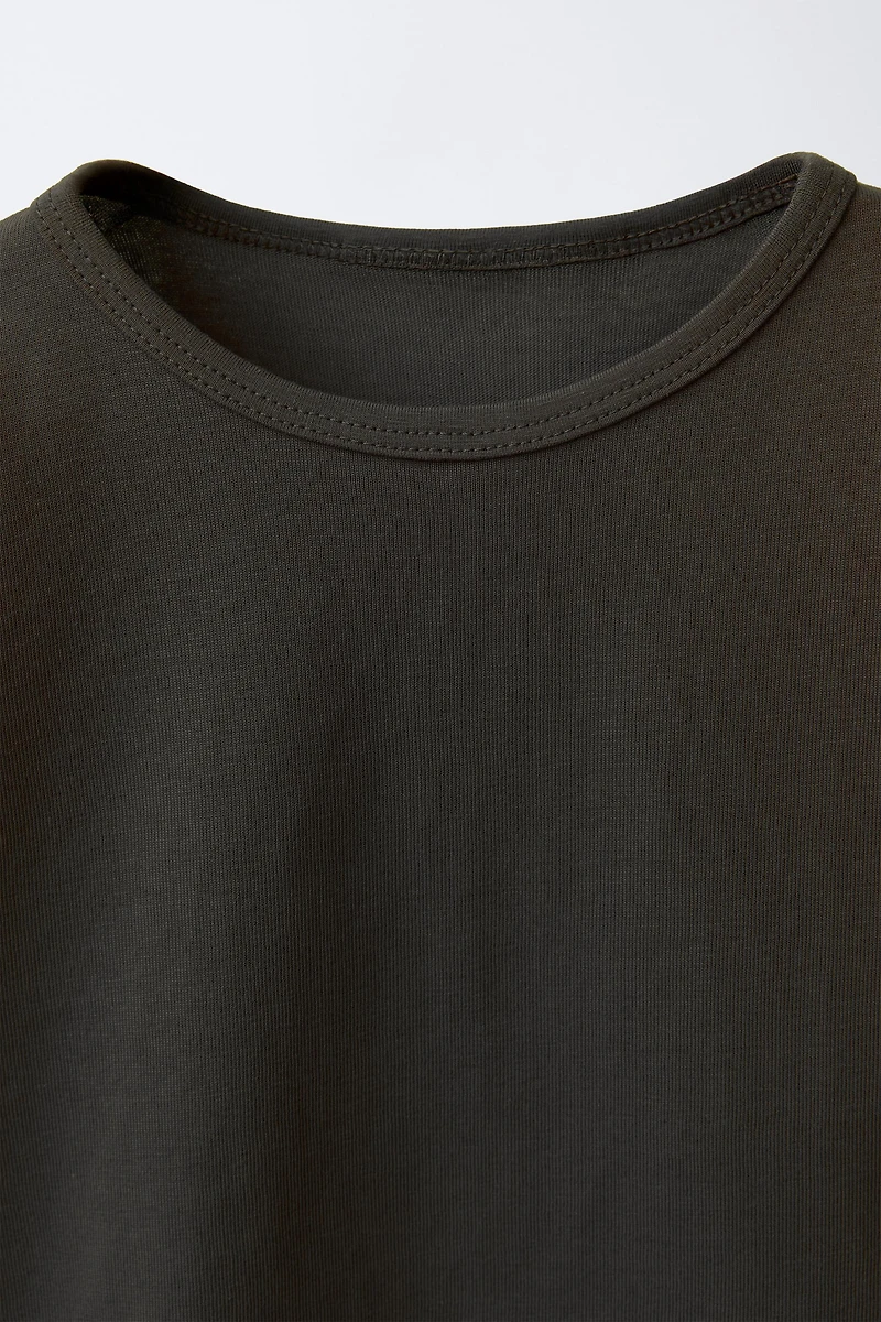 PLAIN T-SHIRT