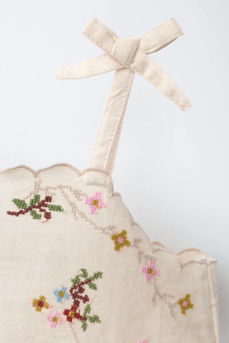 CROSS STITCH EMBROIDERED TOP WITH COTTON AND LINEN