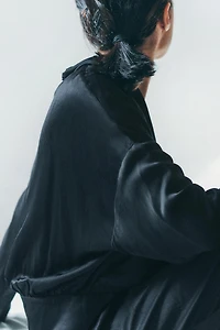FLOWY SATIN EFFECT BLAZER SHIRT