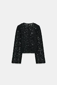 SHOULDER PAD LACE TOP