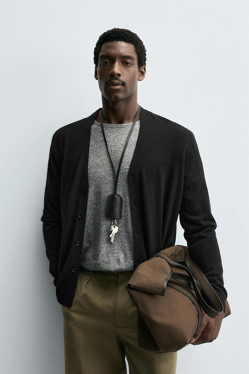100% WOOL CARDIGAN
