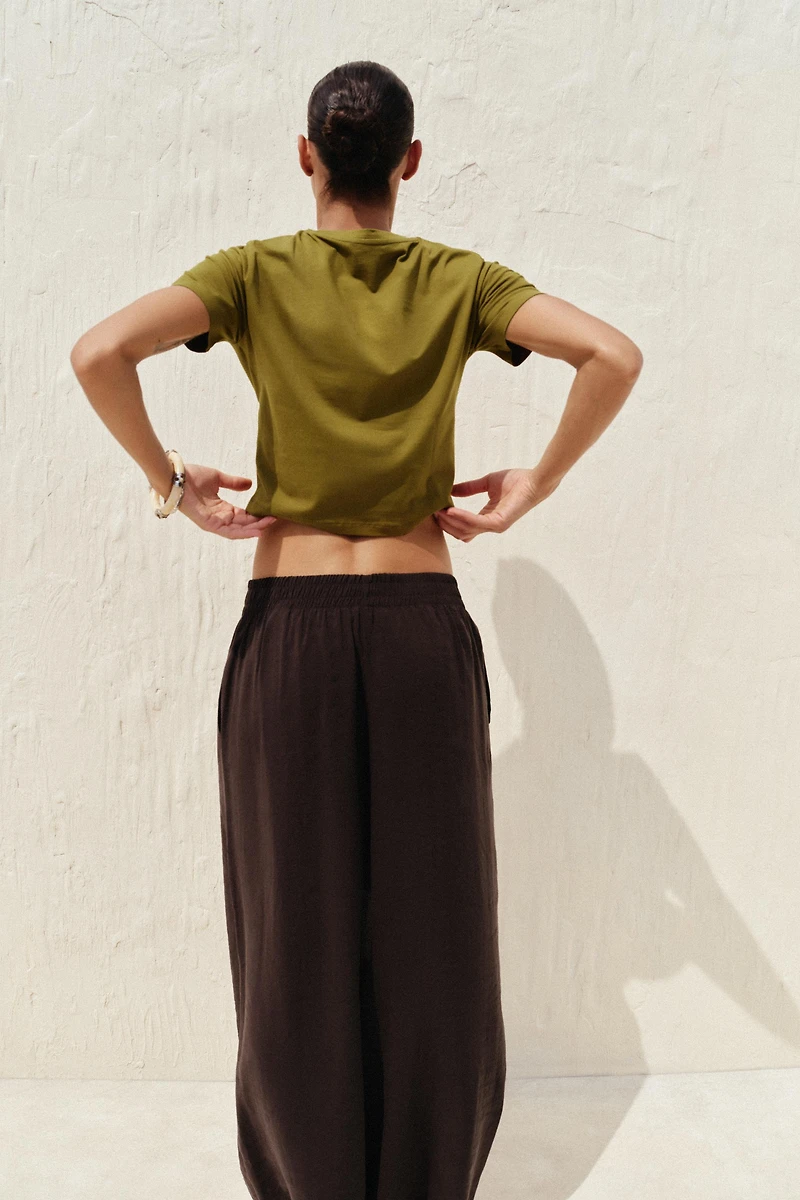 CROPPED STRETCH T-SHIRT