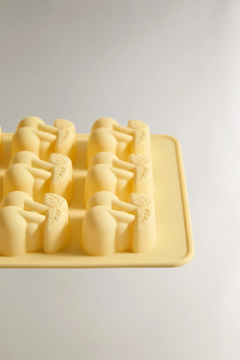 CHERRY SILICONE ICE CUBE TRAY (15 CUBES)