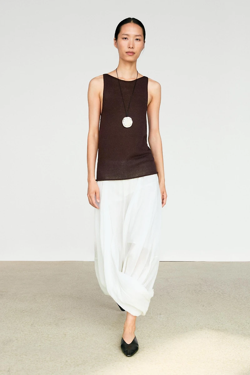 Fine-knit halter top