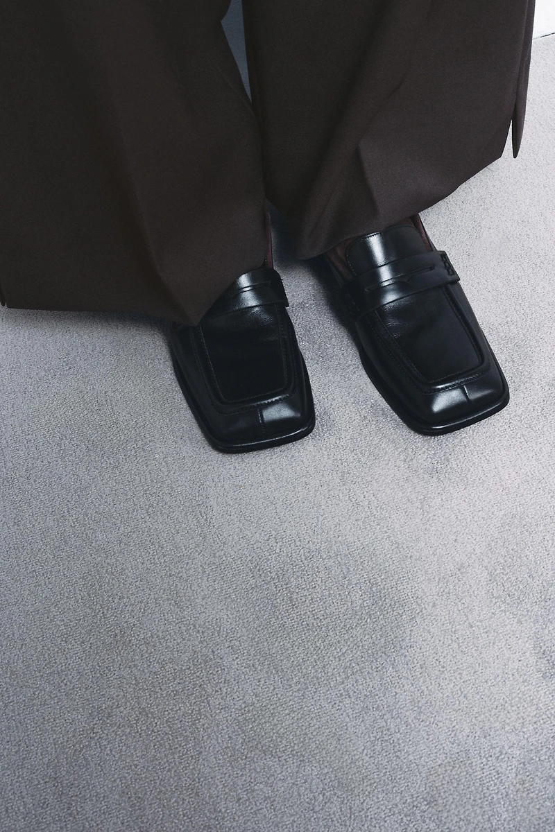 MOCASSINS EN CUIR ÉDITION LIMITÉE