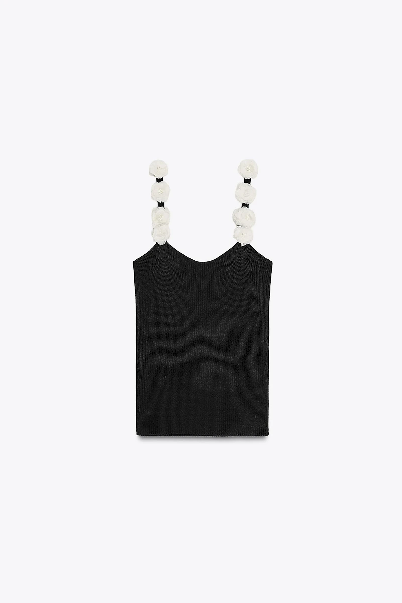 TOP EN MAILLE À FLEURS