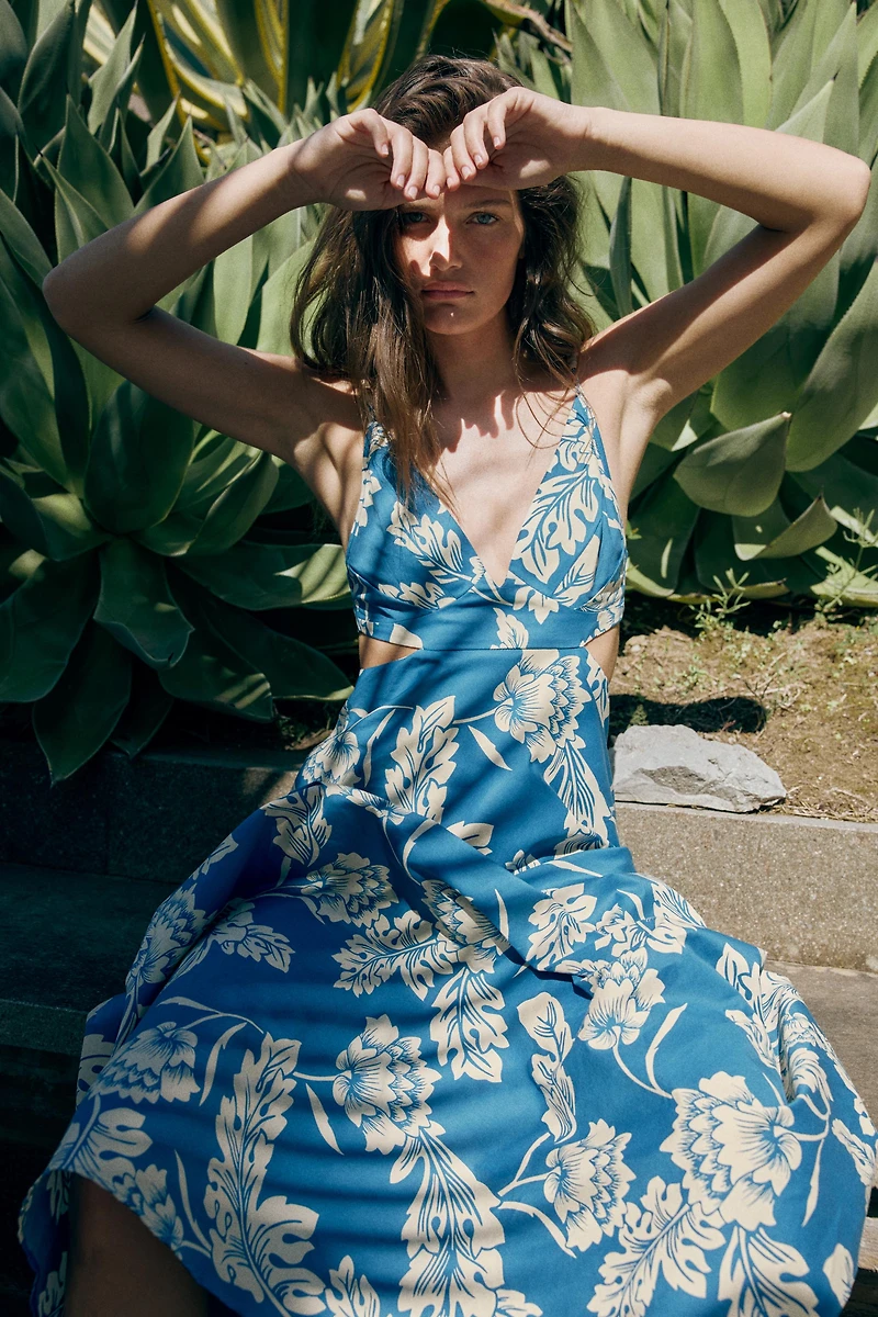 PRINTED MIDI DRESS WITH VENTS