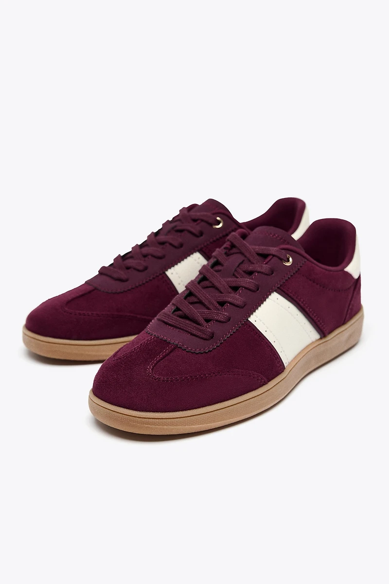 ATHLETIC SNEAKERS