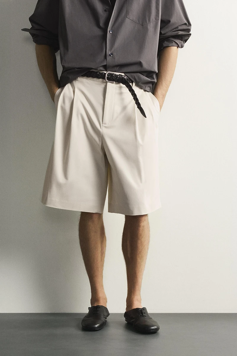 WIDE FIT PLEATED SHORTS