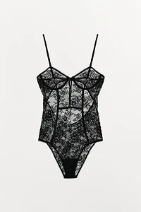 BUTTON LACE BODYSUIT