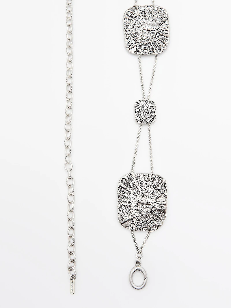 Textured chain and medallion belt