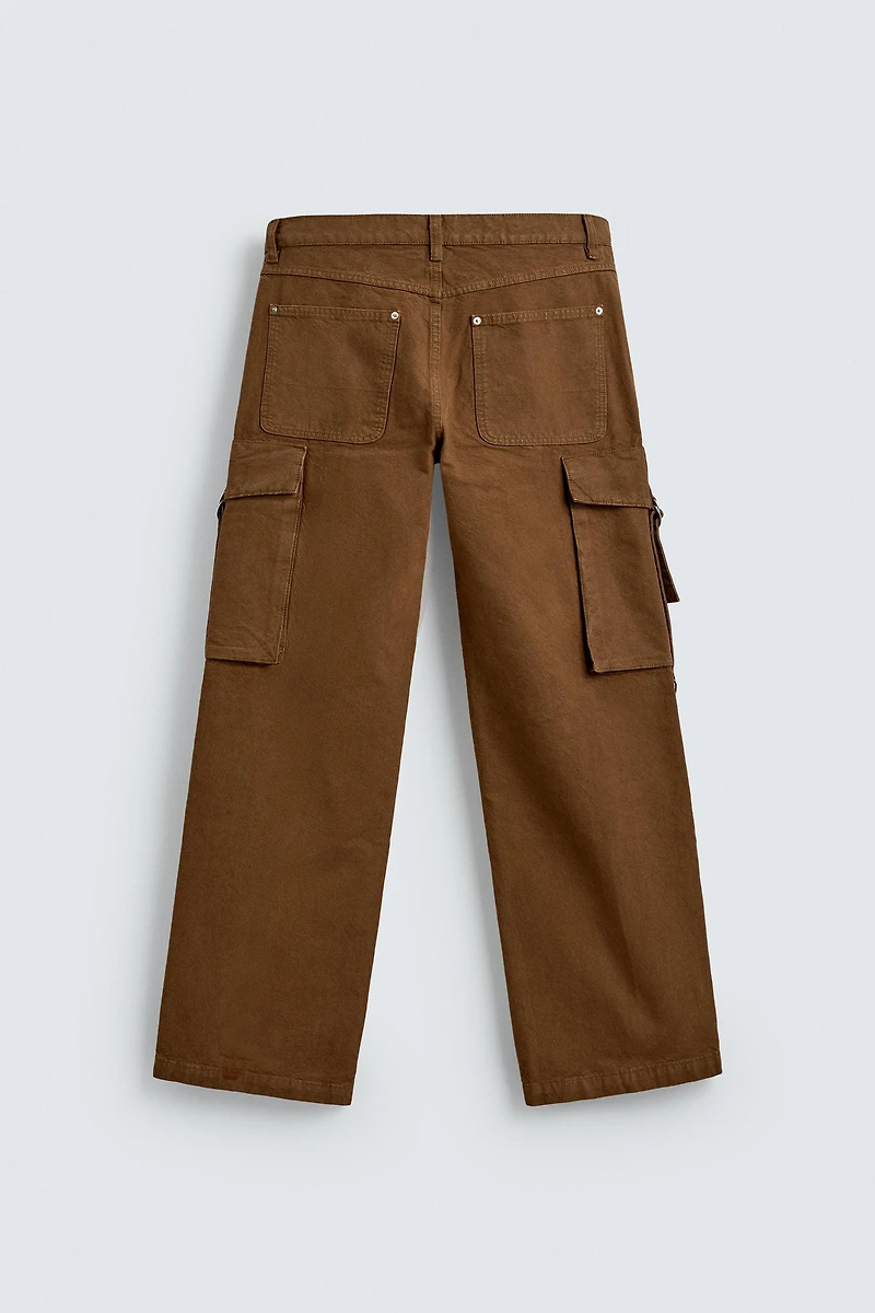 CARGO PANTS WITH POCKETS