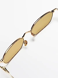 Rectangular metal sunglasses