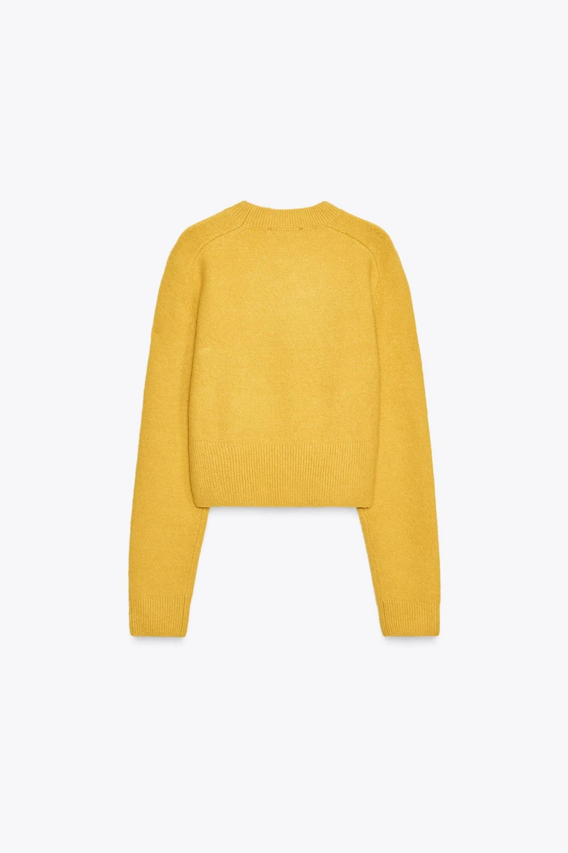 SOFT KNIT BASIC SWEATER
