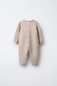 COMBINAISON EN MAILLE À FLEURS BRODÉES