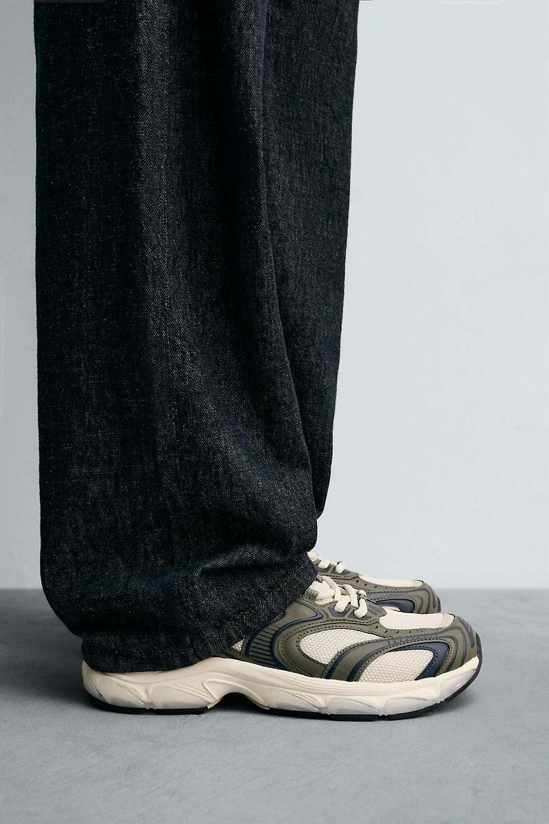 BASKETS À SEMELLES ÉPAISSES