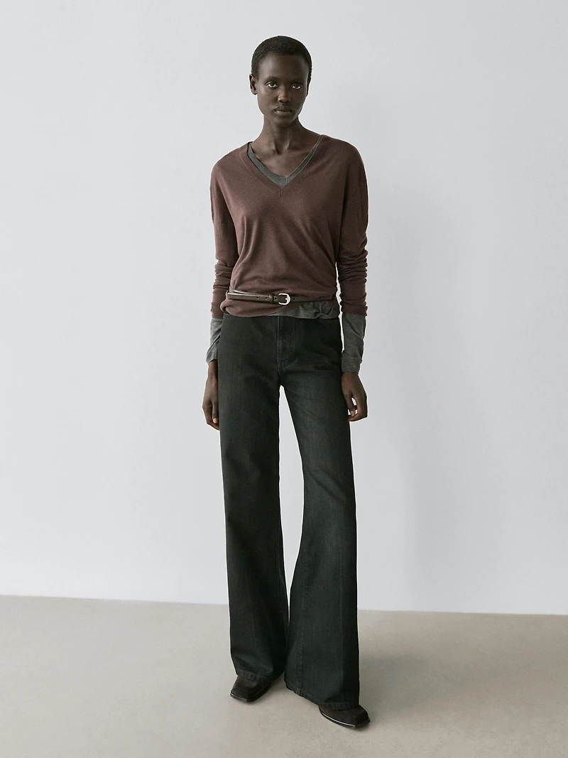 Straight-leg high-waist jeans