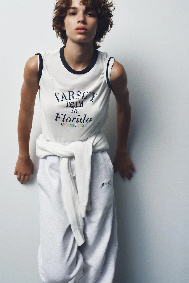 FLAMÉ TEXT T-SHIRT