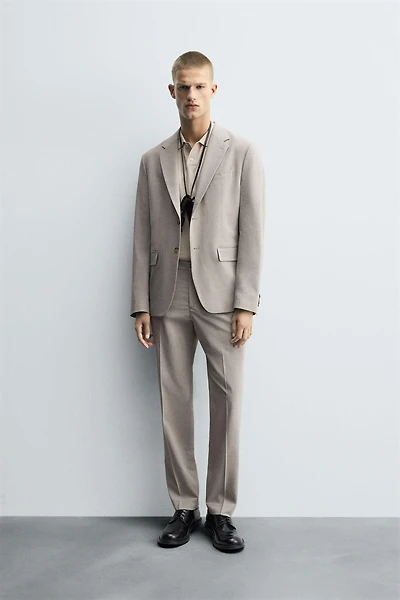 TEXTURED SUIT BLAZER