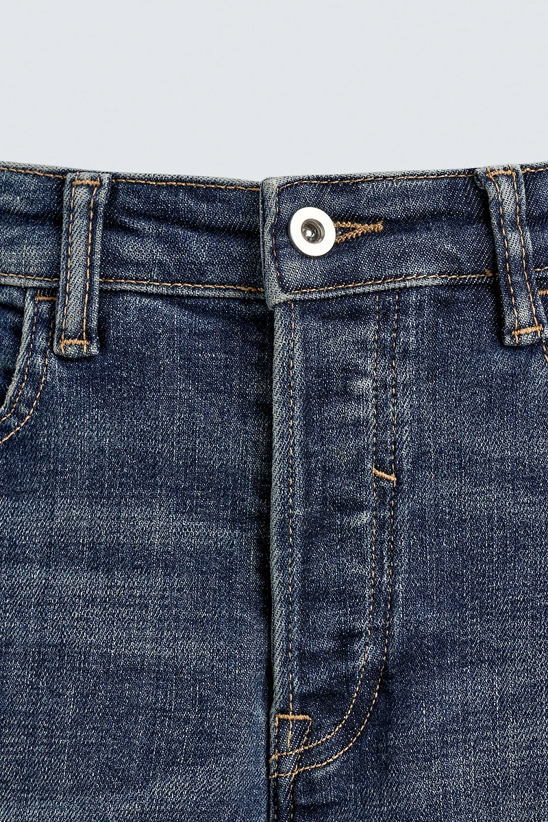 RIPPED SKINNY FIT JEANS