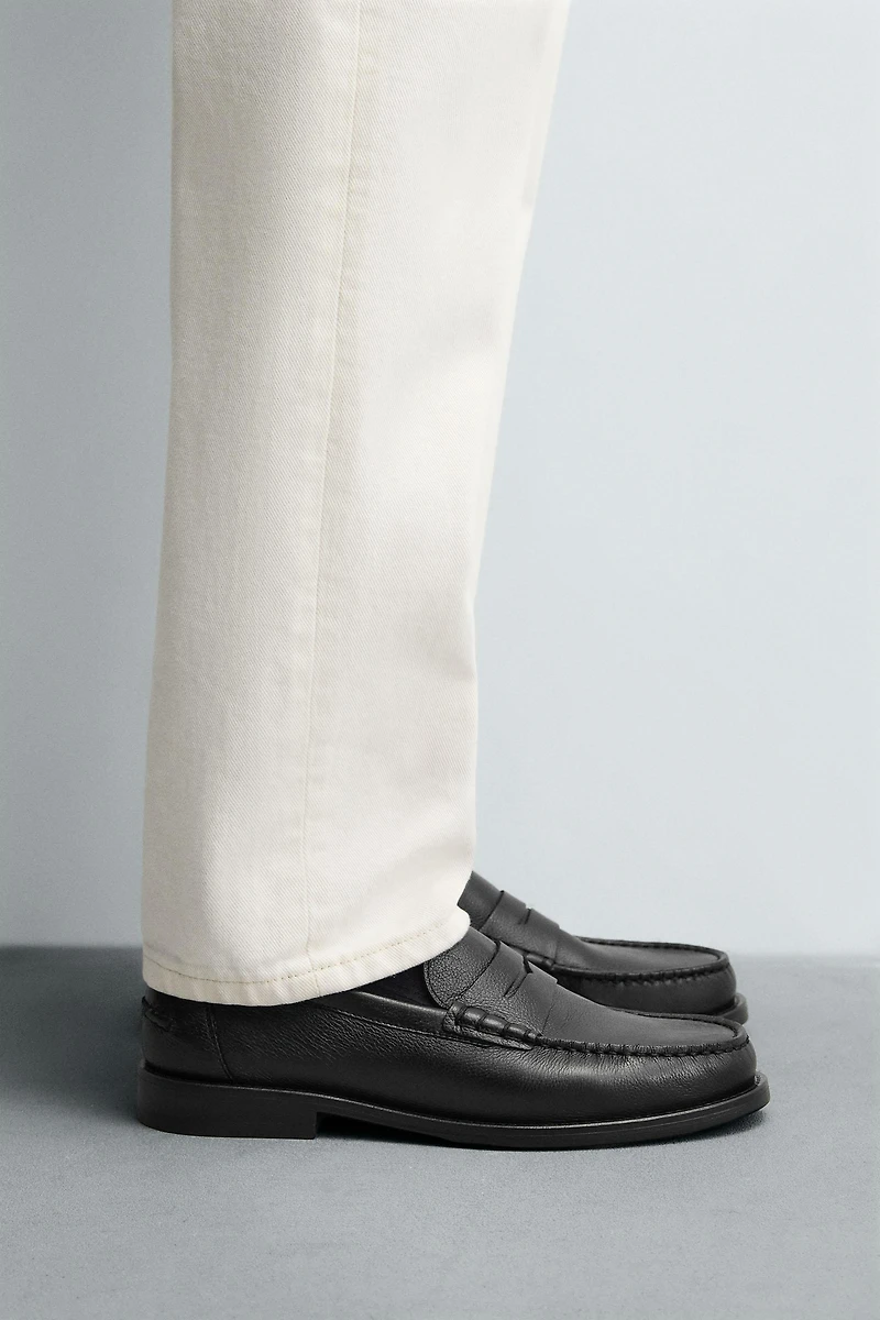 MOCASSINS EN CUIR ÉDITION LIMITÉE