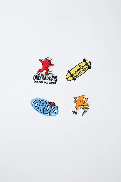 FOUR-PACK OF SHAPED PATCHES