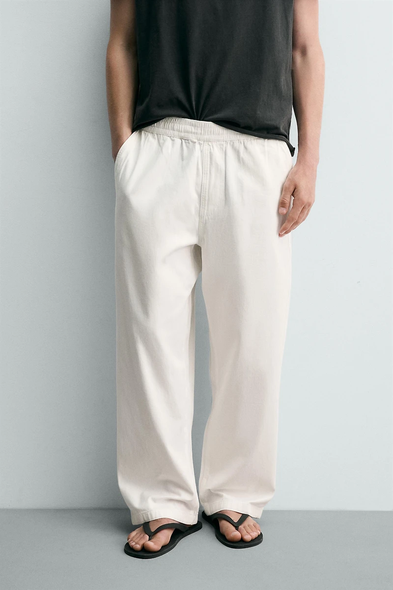 PANTALON COUPE DÉCONTRACTÉE À CHEVRONS