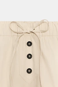 ELASTIC WAIST SHORTS WITH BUTTONS