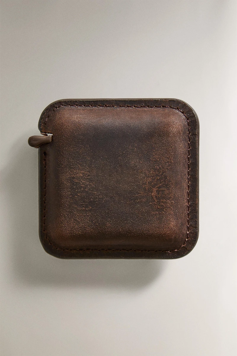 MÈTRE RUBAN CARRÉ EN CUIR