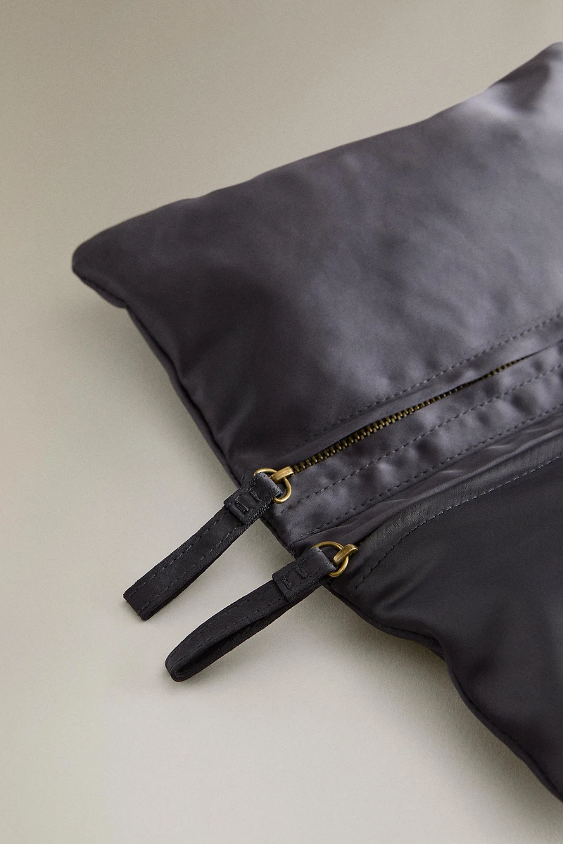 SATEEN WASH BAG