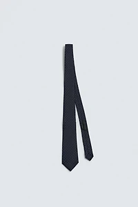 100% SILK POLKA DOT TIE
