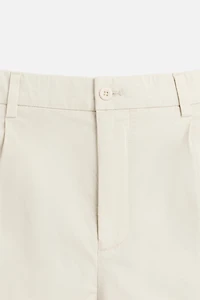 REGULAR FIT PLEATED BERMUDA SHORTS