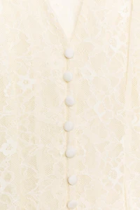 LACE BUTTON TOP