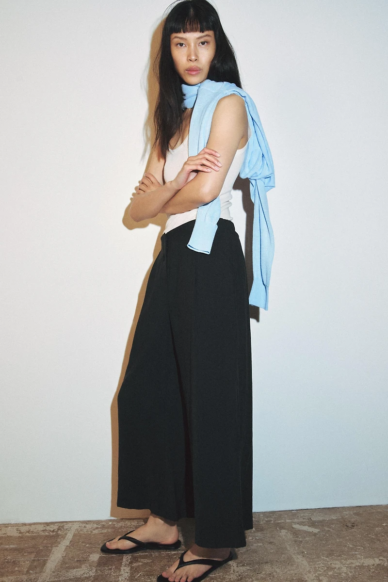 JUPE-CULOTTE À PINCES
