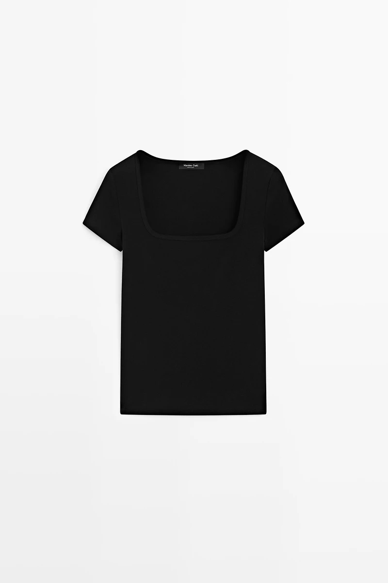 Short sleeve square neckline T-shirt