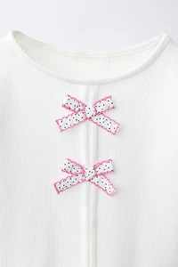 T-SHIRT CÔTELÉ À NŒUDS