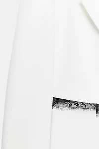 VESTE COURTE DENTELLE