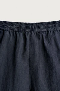 RELAXED FIT FLOWY SHORTS
