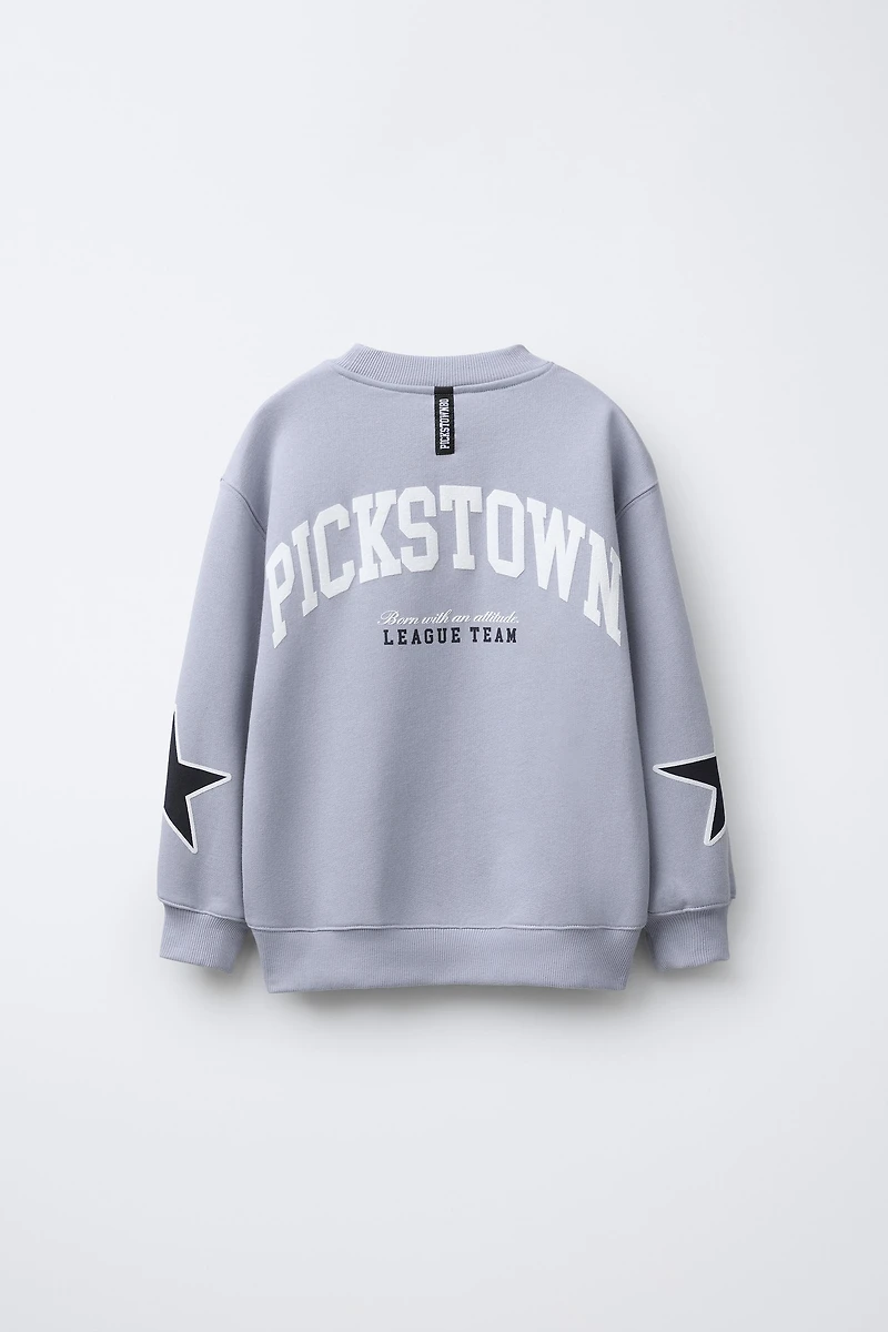 PRINTED NUMBER AND TEXT SWEATSHIRT