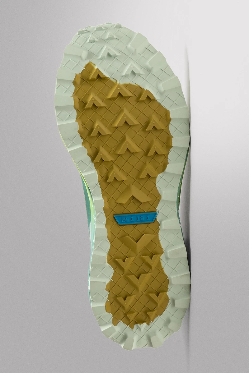 RUNNING SNEAKERS
