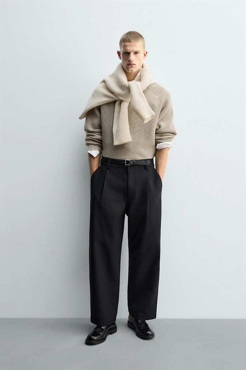 TEXTURED BOXY FIT JUMPER